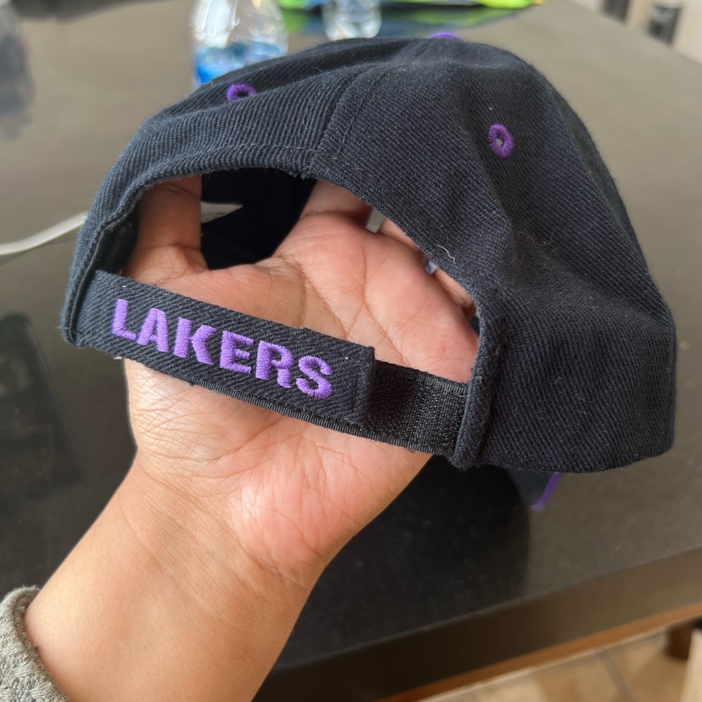 Lakers Baseball Hat - Picture 3 of 6